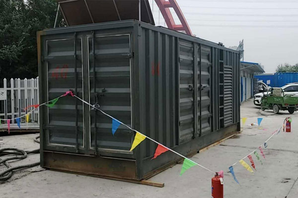 海北发电机租赁空气滤清器多久更换一次？