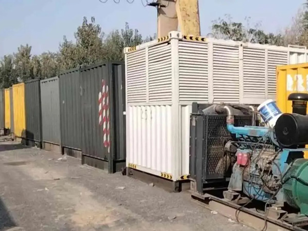 海北200KW柴油发电机机组每小时油耗是多少？